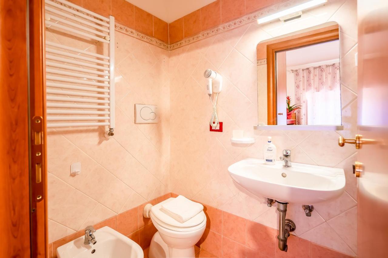 Gasthof Now Rome-address Via Palestro,56- Breakfast Included Rom